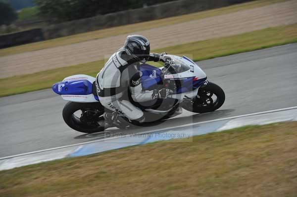 Motorcycle action photographs;Trackday digital images;donington;donington park leicestershire;donington photographs;event digital images;eventdigitalimages;no limits trackday;peter wileman photography;trackday;trackday photos