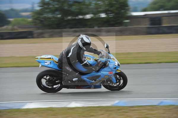 Motorcycle action photographs;Trackday digital images;donington;donington park leicestershire;donington photographs;event digital images;eventdigitalimages;no limits trackday;peter wileman photography;trackday;trackday photos