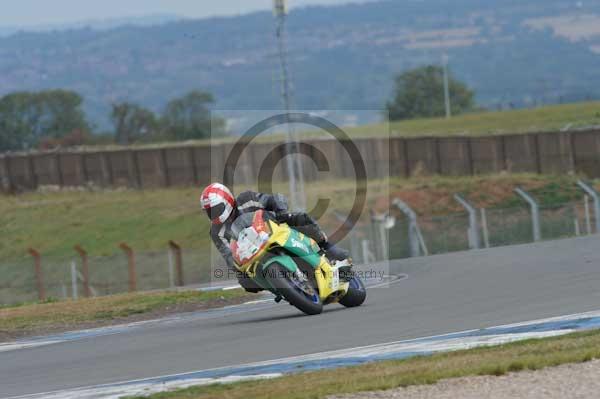 Motorcycle action photographs;Trackday digital images;donington;donington park leicestershire;donington photographs;event digital images;eventdigitalimages;no limits trackday;peter wileman photography;trackday;trackday photos