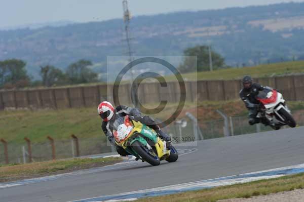 Motorcycle action photographs;Trackday digital images;donington;donington park leicestershire;donington photographs;event digital images;eventdigitalimages;no limits trackday;peter wileman photography;trackday;trackday photos