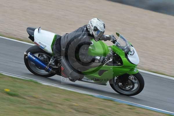 Motorcycle action photographs;Trackday digital images;donington;donington park leicestershire;donington photographs;event digital images;eventdigitalimages;no limits trackday;peter wileman photography;trackday;trackday photos