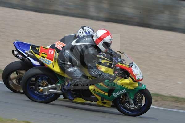Motorcycle action photographs;Trackday digital images;donington;donington park leicestershire;donington photographs;event digital images;eventdigitalimages;no limits trackday;peter wileman photography;trackday;trackday photos