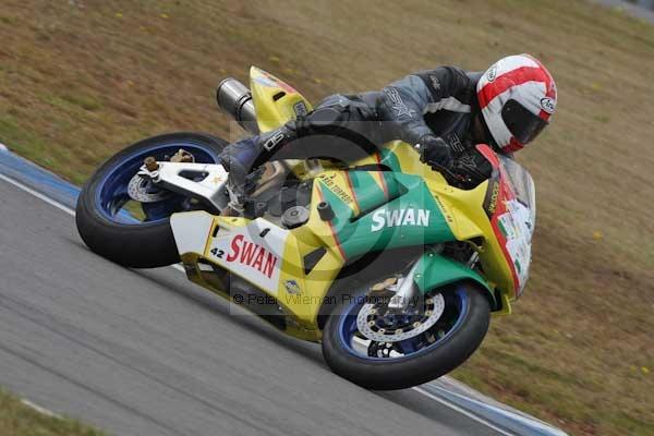 Motorcycle action photographs;Trackday digital images;donington;donington park leicestershire;donington photographs;event digital images;eventdigitalimages;no limits trackday;peter wileman photography;trackday;trackday photos