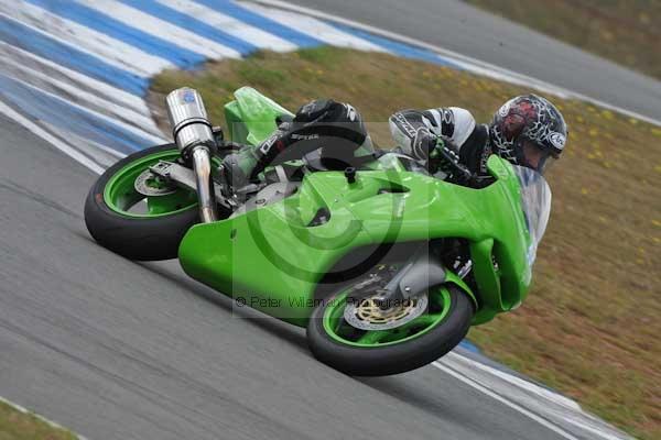 Motorcycle action photographs;Trackday digital images;donington;donington park leicestershire;donington photographs;event digital images;eventdigitalimages;no limits trackday;peter wileman photography;trackday;trackday photos