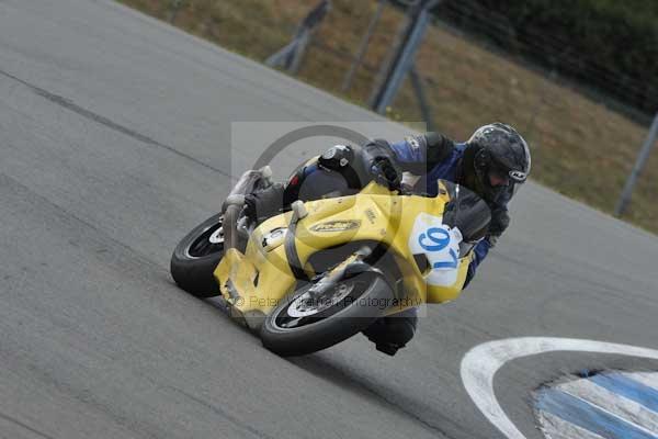Motorcycle action photographs;Trackday digital images;donington;donington park leicestershire;donington photographs;event digital images;eventdigitalimages;no limits trackday;peter wileman photography;trackday;trackday photos