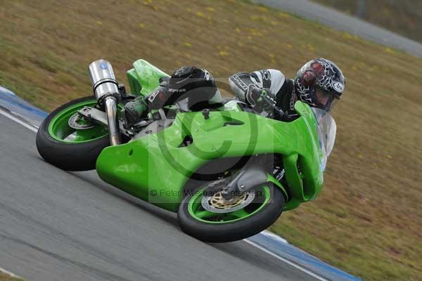 Motorcycle action photographs;Trackday digital images;donington;donington park leicestershire;donington photographs;event digital images;eventdigitalimages;no limits trackday;peter wileman photography;trackday;trackday photos