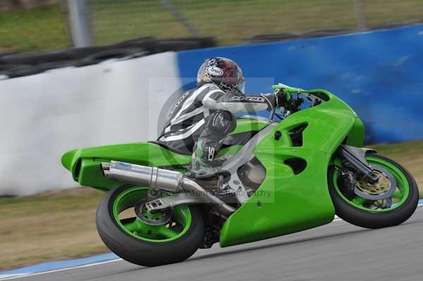 Motorcycle action photographs;Trackday digital images;donington;donington park leicestershire;donington photographs;event digital images;eventdigitalimages;no limits trackday;peter wileman photography;trackday;trackday photos