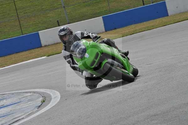 Motorcycle action photographs;Trackday digital images;donington;donington park leicestershire;donington photographs;event digital images;eventdigitalimages;no limits trackday;peter wileman photography;trackday;trackday photos