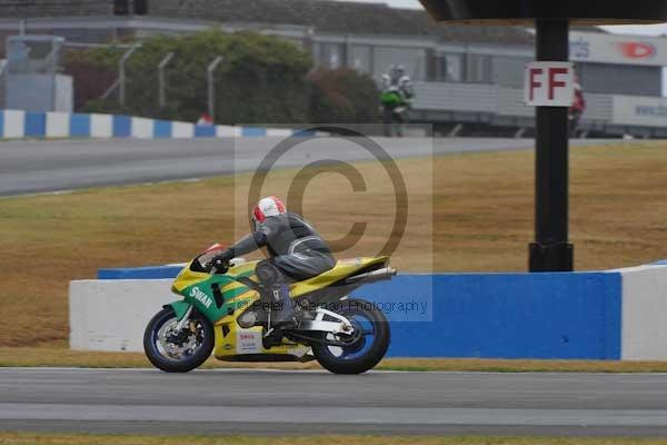 Motorcycle action photographs;Trackday digital images;donington;donington park leicestershire;donington photographs;event digital images;eventdigitalimages;no limits trackday;peter wileman photography;trackday;trackday photos
