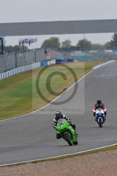 Motorcycle action photographs;Trackday digital images;donington;donington park leicestershire;donington photographs;event digital images;eventdigitalimages;no limits trackday;peter wileman photography;trackday;trackday photos