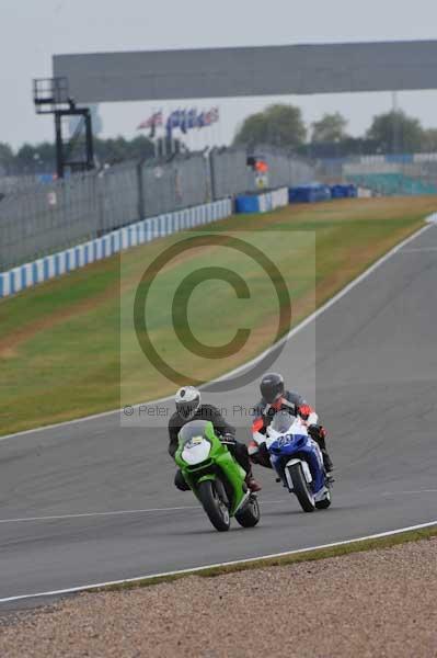 Motorcycle action photographs;Trackday digital images;donington;donington park leicestershire;donington photographs;event digital images;eventdigitalimages;no limits trackday;peter wileman photography;trackday;trackday photos
