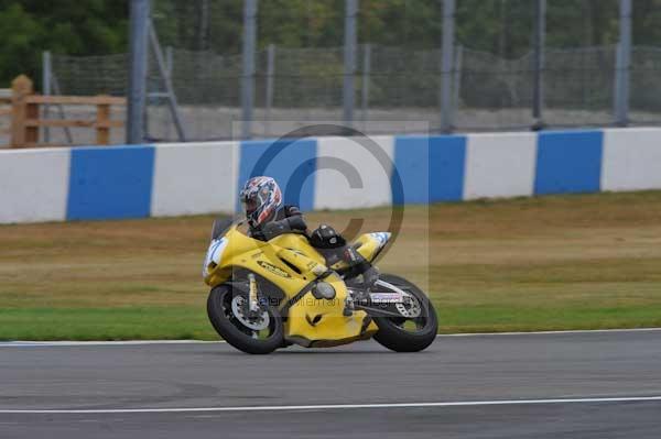 Motorcycle action photographs;Trackday digital images;donington;donington park leicestershire;donington photographs;event digital images;eventdigitalimages;no limits trackday;peter wileman photography;trackday;trackday photos
