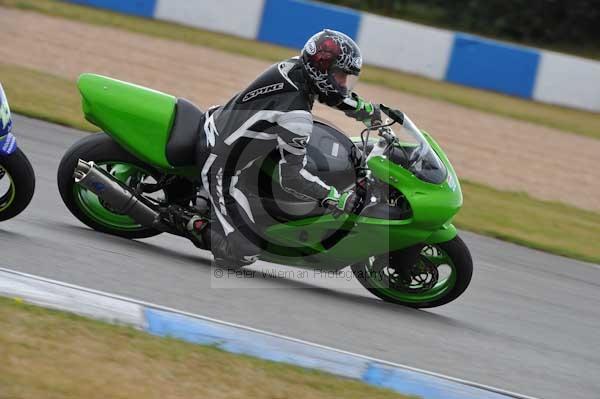 Motorcycle action photographs;Trackday digital images;donington;donington park leicestershire;donington photographs;event digital images;eventdigitalimages;no limits trackday;peter wileman photography;trackday;trackday photos