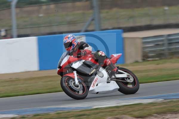 Motorcycle action photographs;Trackday digital images;donington;donington park leicestershire;donington photographs;event digital images;eventdigitalimages;no limits trackday;peter wileman photography;trackday;trackday photos