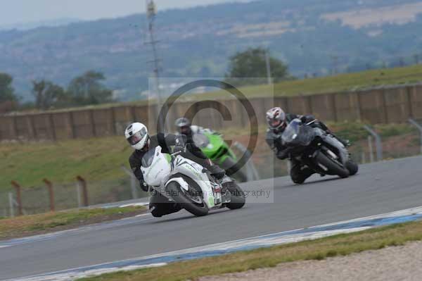 Motorcycle action photographs;Trackday digital images;donington;donington park leicestershire;donington photographs;event digital images;eventdigitalimages;no limits trackday;peter wileman photography;trackday;trackday photos