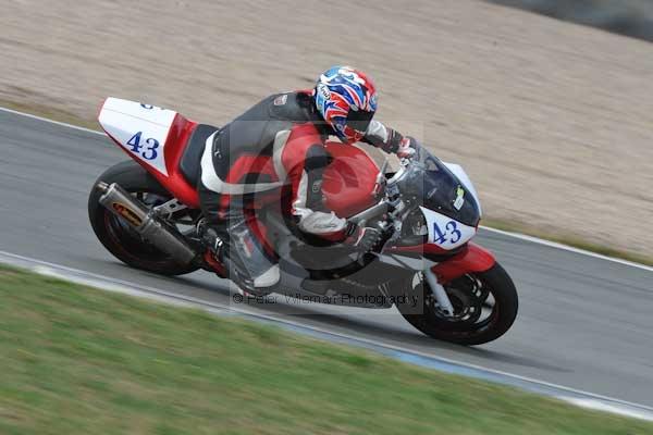 Motorcycle action photographs;Trackday digital images;donington;donington park leicestershire;donington photographs;event digital images;eventdigitalimages;no limits trackday;peter wileman photography;trackday;trackday photos