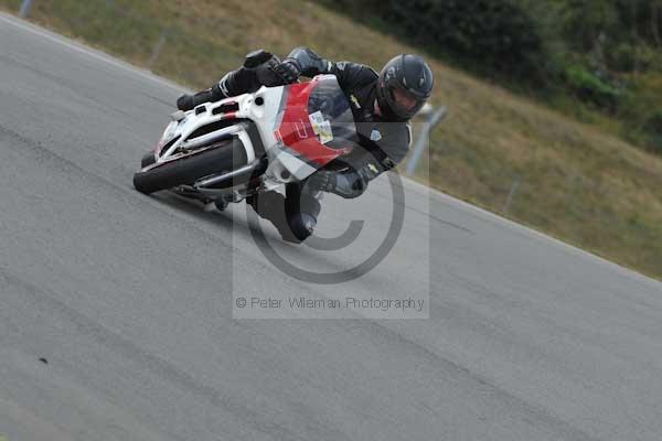 Motorcycle action photographs;Trackday digital images;donington;donington park leicestershire;donington photographs;event digital images;eventdigitalimages;no limits trackday;peter wileman photography;trackday;trackday photos
