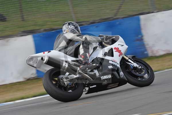 Motorcycle action photographs;Trackday digital images;donington;donington park leicestershire;donington photographs;event digital images;eventdigitalimages;no limits trackday;peter wileman photography;trackday;trackday photos