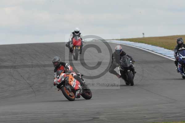 Motorcycle action photographs;Trackday digital images;donington;donington park leicestershire;donington photographs;event digital images;eventdigitalimages;no limits trackday;peter wileman photography;trackday;trackday photos