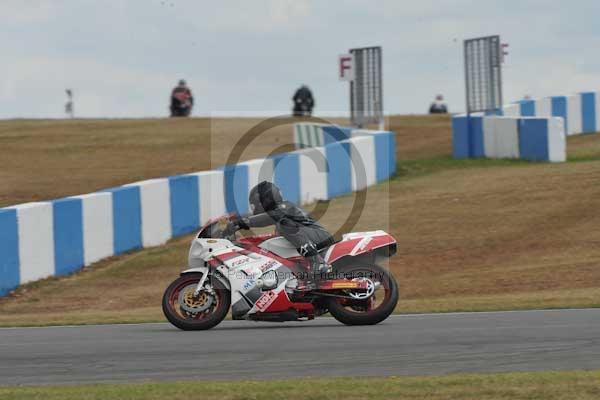 Motorcycle action photographs;Trackday digital images;donington;donington park leicestershire;donington photographs;event digital images;eventdigitalimages;no limits trackday;peter wileman photography;trackday;trackday photos