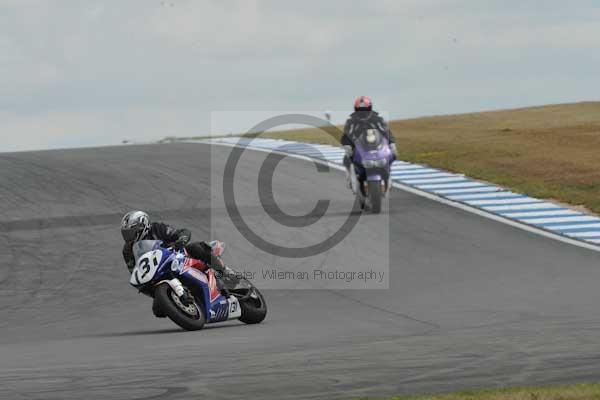 Motorcycle action photographs;Trackday digital images;donington;donington park leicestershire;donington photographs;event digital images;eventdigitalimages;no limits trackday;peter wileman photography;trackday;trackday photos