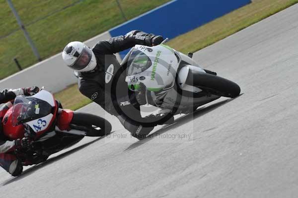 Motorcycle action photographs;Trackday digital images;donington;donington park leicestershire;donington photographs;event digital images;eventdigitalimages;no limits trackday;peter wileman photography;trackday;trackday photos