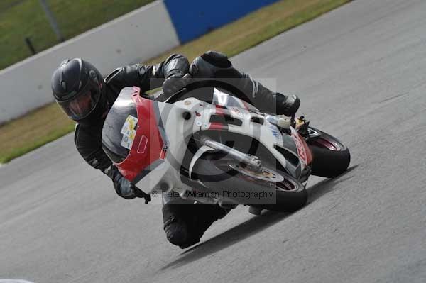 Motorcycle action photographs;Trackday digital images;donington;donington park leicestershire;donington photographs;event digital images;eventdigitalimages;no limits trackday;peter wileman photography;trackday;trackday photos