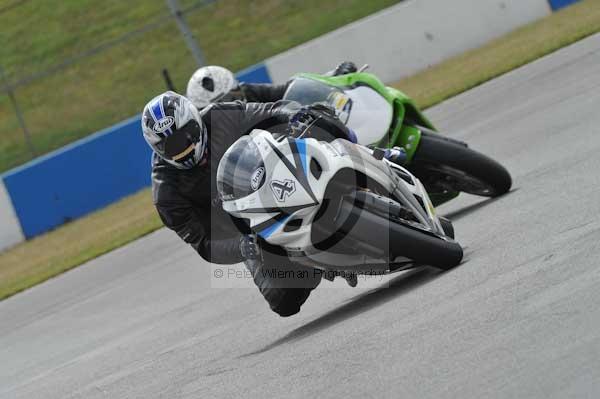 Motorcycle action photographs;Trackday digital images;donington;donington park leicestershire;donington photographs;event digital images;eventdigitalimages;no limits trackday;peter wileman photography;trackday;trackday photos