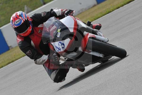Motorcycle action photographs;Trackday digital images;donington;donington park leicestershire;donington photographs;event digital images;eventdigitalimages;no limits trackday;peter wileman photography;trackday;trackday photos