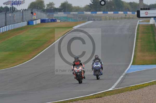 Motorcycle action photographs;Trackday digital images;donington;donington park leicestershire;donington photographs;event digital images;eventdigitalimages;no limits trackday;peter wileman photography;trackday;trackday photos