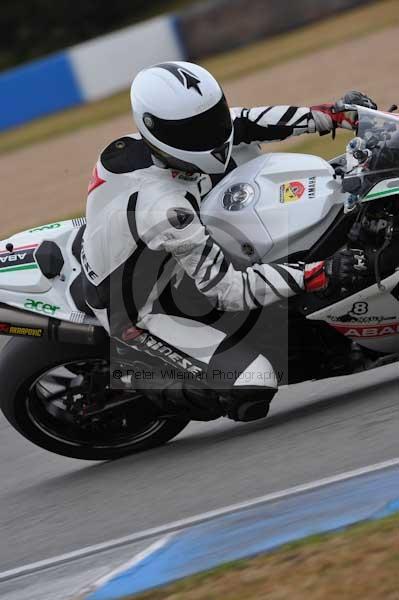 Motorcycle action photographs;Trackday digital images;donington;donington park leicestershire;donington photographs;event digital images;eventdigitalimages;no limits trackday;peter wileman photography;trackday;trackday photos