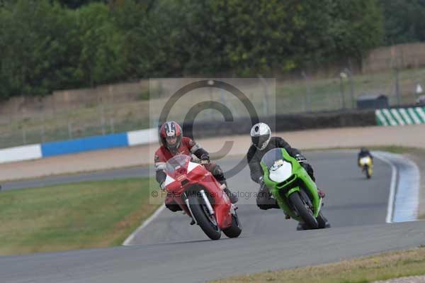 Motorcycle action photographs;Trackday digital images;donington;donington park leicestershire;donington photographs;event digital images;eventdigitalimages;no limits trackday;peter wileman photography;trackday;trackday photos