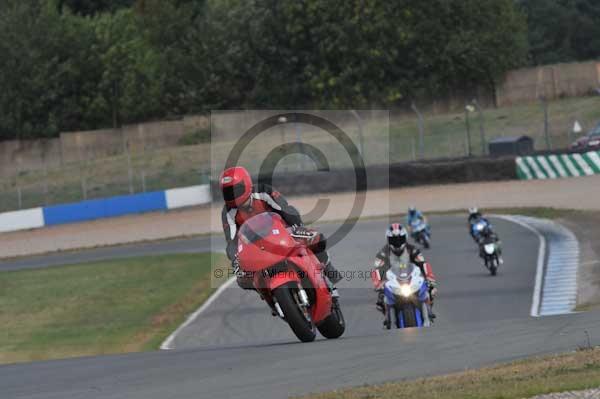 Motorcycle action photographs;Trackday digital images;donington;donington park leicestershire;donington photographs;event digital images;eventdigitalimages;no limits trackday;peter wileman photography;trackday;trackday photos