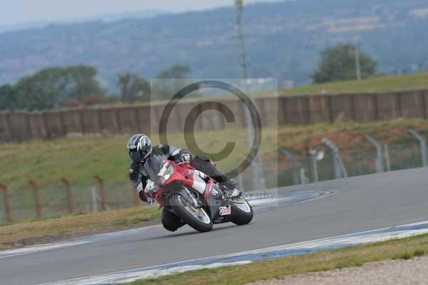 Motorcycle action photographs;Trackday digital images;donington;donington park leicestershire;donington photographs;event digital images;eventdigitalimages;no limits trackday;peter wileman photography;trackday;trackday photos
