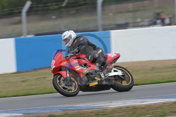Motorcycle action photographs;Trackday digital images;donington;donington park leicestershire;donington photographs;event digital images;eventdigitalimages;no limits trackday;peter wileman photography;trackday;trackday photos