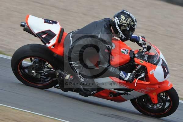Motorcycle action photographs;Trackday digital images;donington;donington park leicestershire;donington photographs;event digital images;eventdigitalimages;no limits trackday;peter wileman photography;trackday;trackday photos