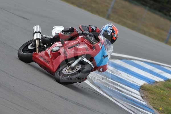 Motorcycle action photographs;Trackday digital images;donington;donington park leicestershire;donington photographs;event digital images;eventdigitalimages;no limits trackday;peter wileman photography;trackday;trackday photos