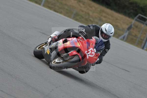 Motorcycle action photographs;Trackday digital images;donington;donington park leicestershire;donington photographs;event digital images;eventdigitalimages;no limits trackday;peter wileman photography;trackday;trackday photos