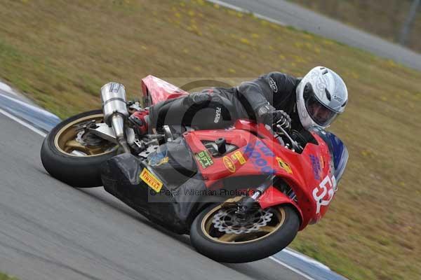 Motorcycle action photographs;Trackday digital images;donington;donington park leicestershire;donington photographs;event digital images;eventdigitalimages;no limits trackday;peter wileman photography;trackday;trackday photos
