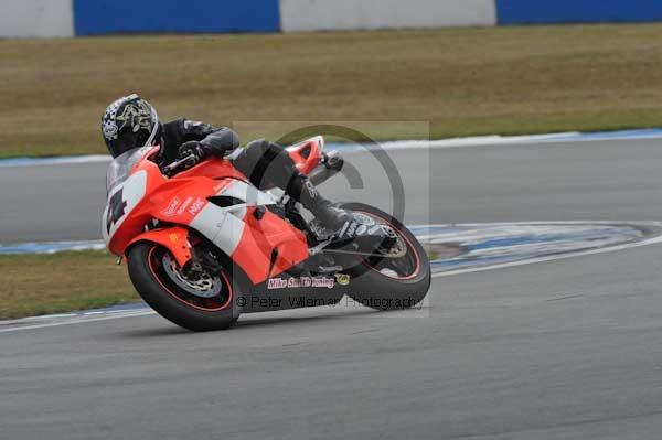 Motorcycle action photographs;Trackday digital images;donington;donington park leicestershire;donington photographs;event digital images;eventdigitalimages;no limits trackday;peter wileman photography;trackday;trackday photos