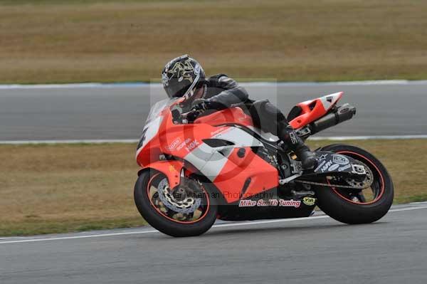Motorcycle action photographs;Trackday digital images;donington;donington park leicestershire;donington photographs;event digital images;eventdigitalimages;no limits trackday;peter wileman photography;trackday;trackday photos