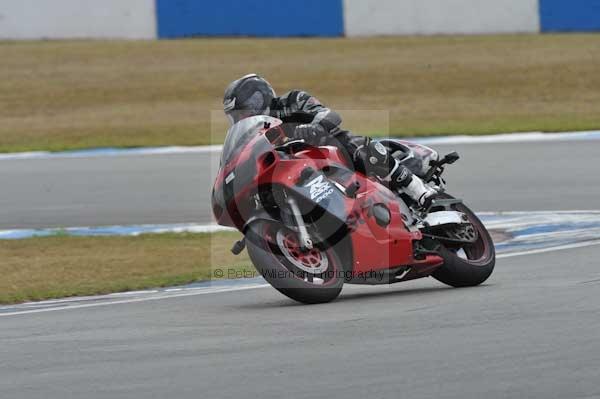 Motorcycle action photographs;Trackday digital images;donington;donington park leicestershire;donington photographs;event digital images;eventdigitalimages;no limits trackday;peter wileman photography;trackday;trackday photos
