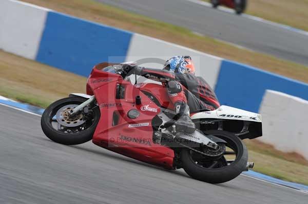 Motorcycle action photographs;Trackday digital images;donington;donington park leicestershire;donington photographs;event digital images;eventdigitalimages;no limits trackday;peter wileman photography;trackday;trackday photos