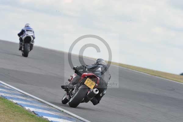 Motorcycle action photographs;Trackday digital images;donington;donington park leicestershire;donington photographs;event digital images;eventdigitalimages;no limits trackday;peter wileman photography;trackday;trackday photos