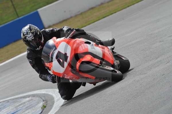 Motorcycle action photographs;Trackday digital images;donington;donington park leicestershire;donington photographs;event digital images;eventdigitalimages;no limits trackday;peter wileman photography;trackday;trackday photos