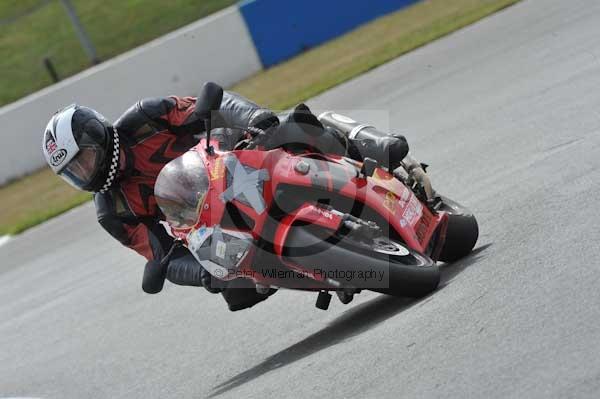 Motorcycle action photographs;Trackday digital images;donington;donington park leicestershire;donington photographs;event digital images;eventdigitalimages;no limits trackday;peter wileman photography;trackday;trackday photos