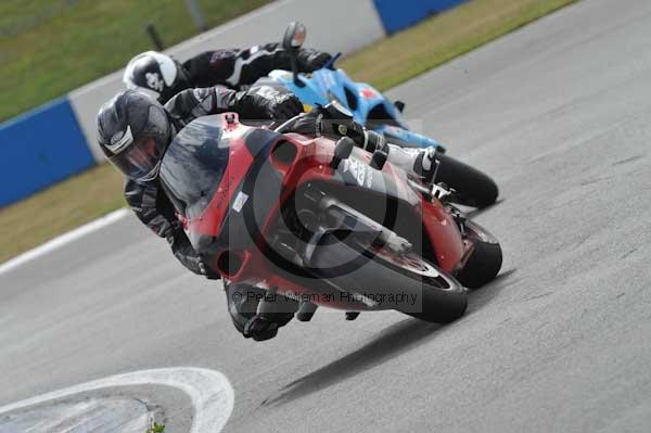 Motorcycle action photographs;Trackday digital images;donington;donington park leicestershire;donington photographs;event digital images;eventdigitalimages;no limits trackday;peter wileman photography;trackday;trackday photos