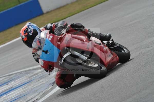 Motorcycle action photographs;Trackday digital images;donington;donington park leicestershire;donington photographs;event digital images;eventdigitalimages;no limits trackday;peter wileman photography;trackday;trackday photos