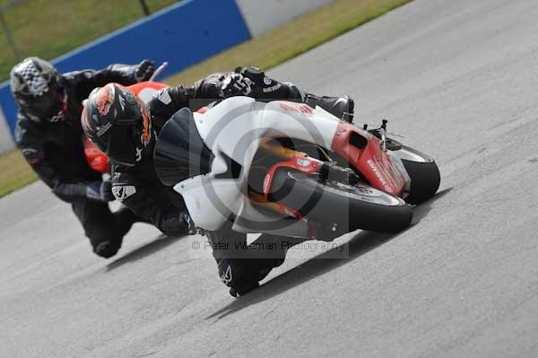 Motorcycle action photographs;Trackday digital images;donington;donington park leicestershire;donington photographs;event digital images;eventdigitalimages;no limits trackday;peter wileman photography;trackday;trackday photos