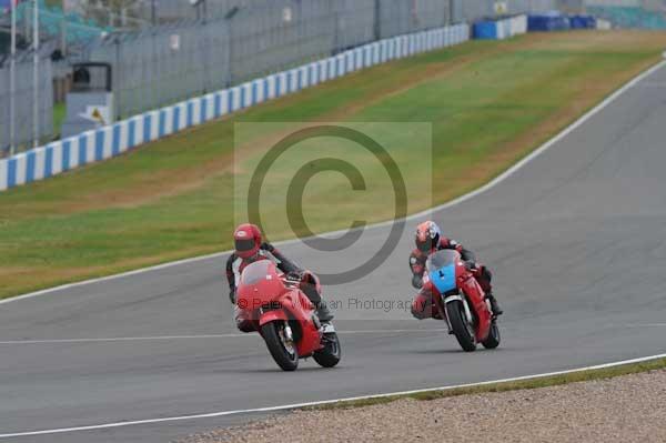 Motorcycle action photographs;Trackday digital images;donington;donington park leicestershire;donington photographs;event digital images;eventdigitalimages;no limits trackday;peter wileman photography;trackday;trackday photos